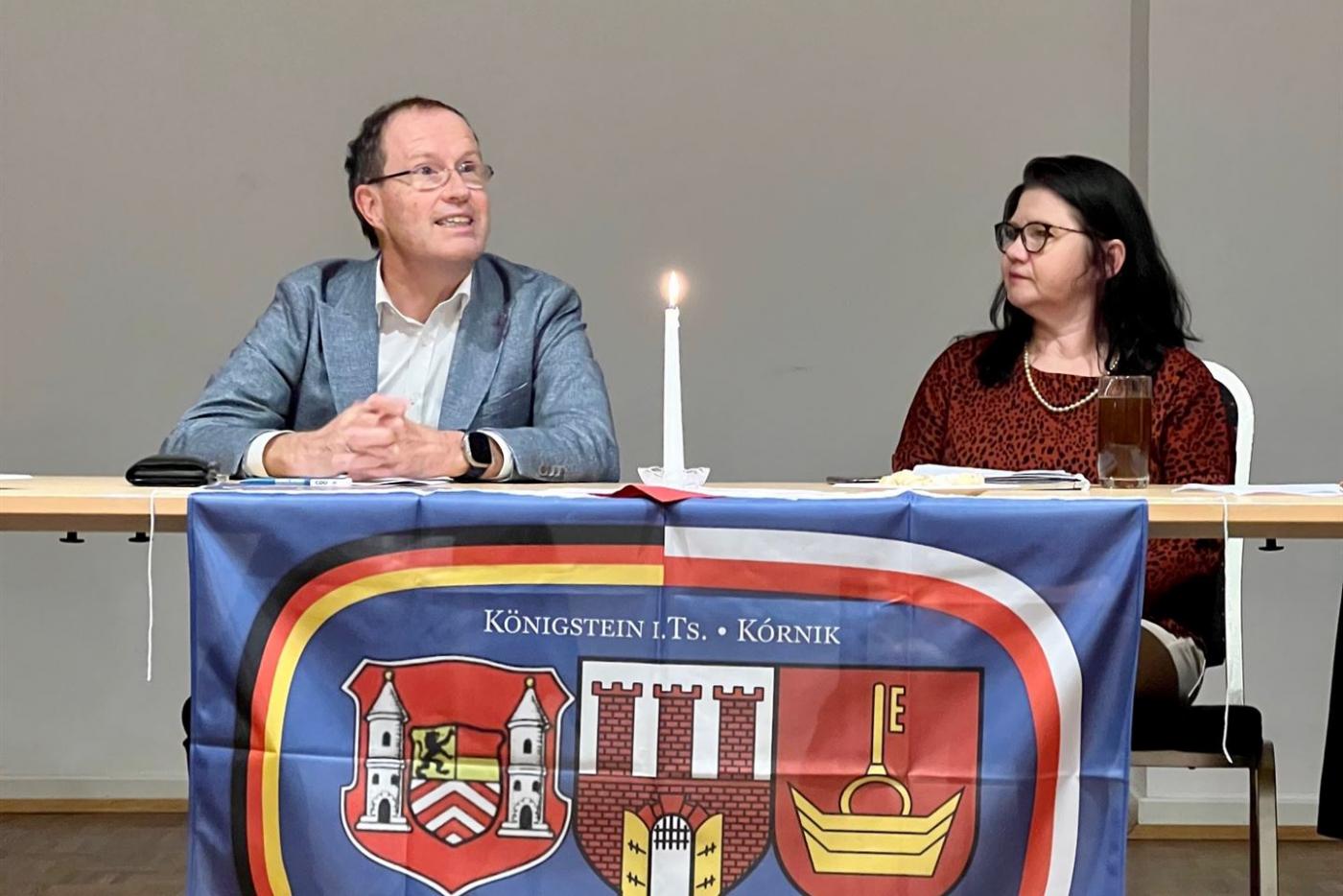 An diesem Abend referierte Herr Tobias Utter, MdL, zum Thema “Mehr Europa“ und stand anschließend für eine Diskussionsrunde zur Verfügung.
